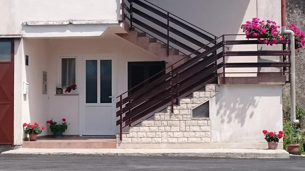 Apartment Toncic Benazici Kültér fotó